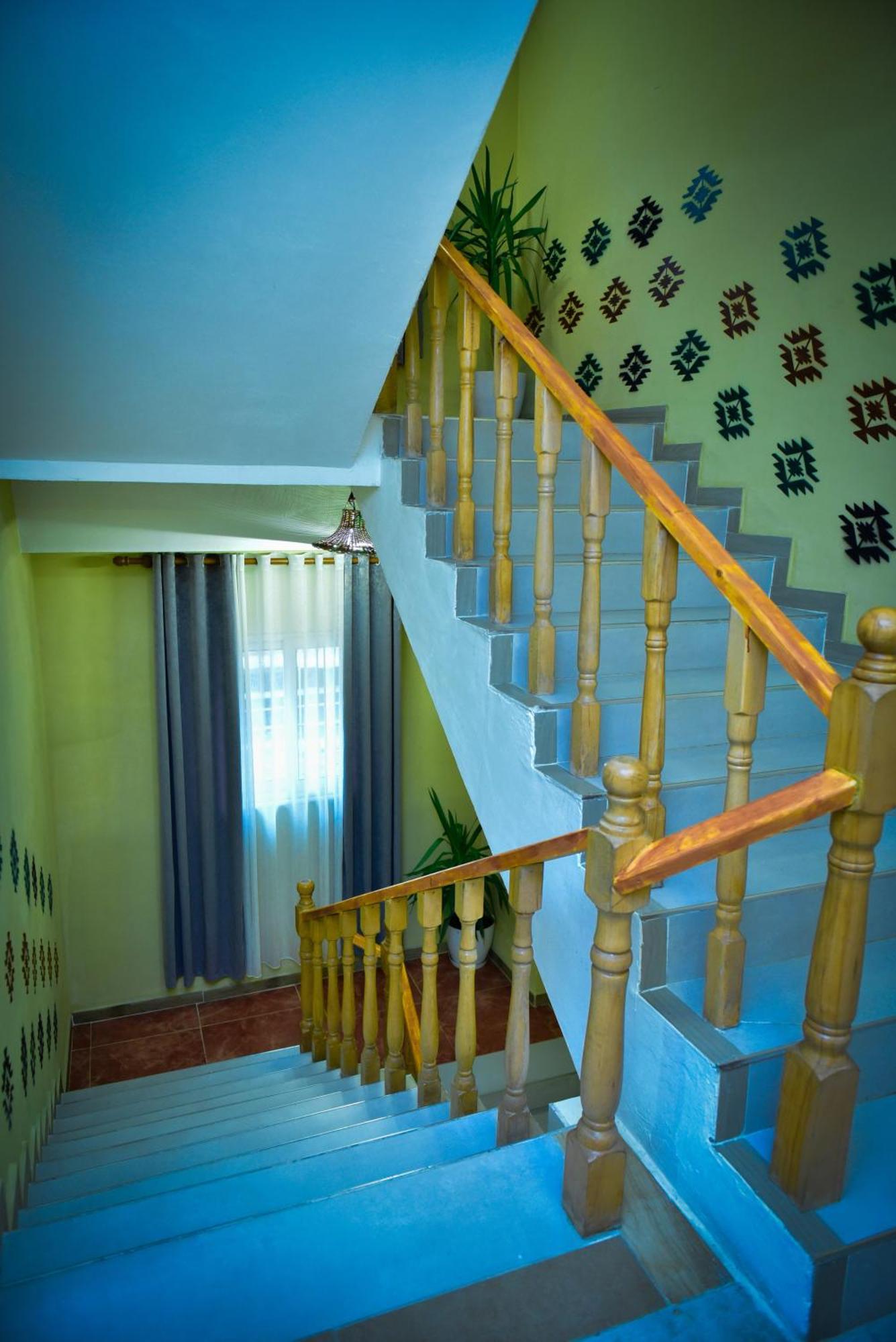 Te Bujtina Hotel- Cozy Stay With Traditional Breakfast Near Beach Голем Экстерьер фото